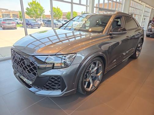 2025 Audi RS Q8 performance