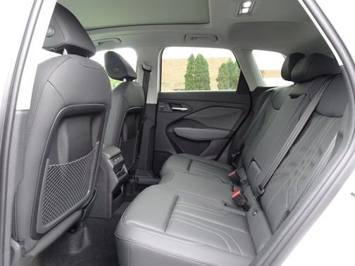 Glacier White Metallic 2026 Audi Q3 S line