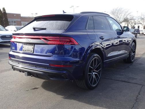 2021 Audi Q8 Premium Plus