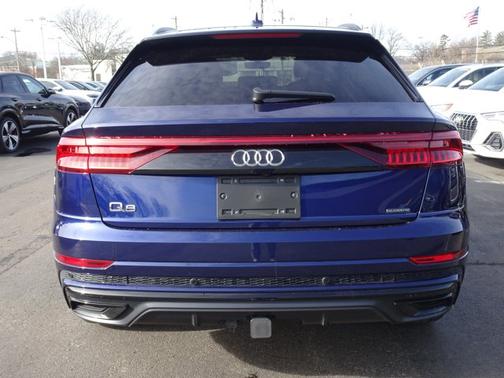 2021 Audi Q8 Premium Plus