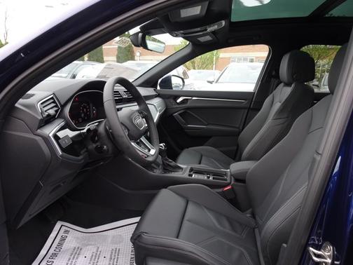 2025 Audi Q3 S line Premium