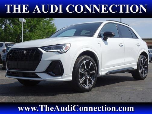 Glacier White Metallic 2025 Audi Q3 S line Premium Plus