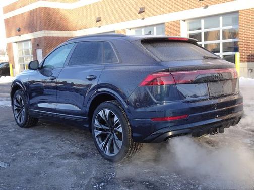 2026 Audi Q8 Premium Plus