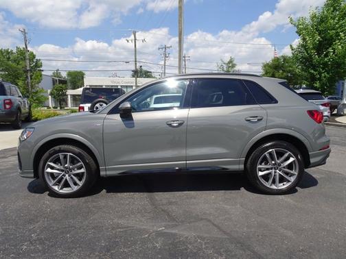 Chronos Gray Metallic 2024 Audi Q3 S line Premium Plus
