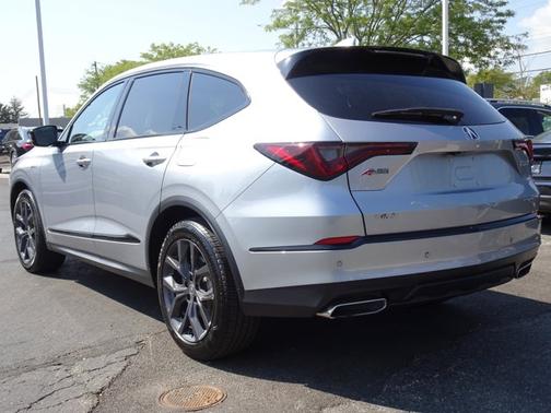 2023 Acura MDX w/A-Spec Package