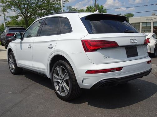 2025 Audi Q5 S line Premium