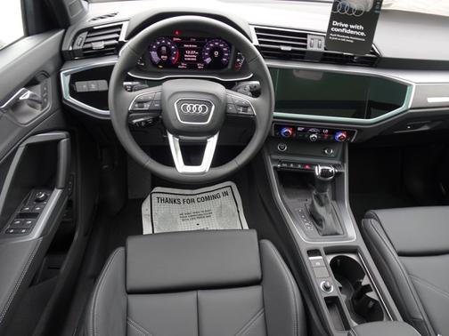2025 Audi Q3 S line Premium