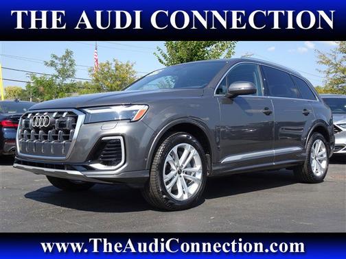 2025 Audi Q7 Premium