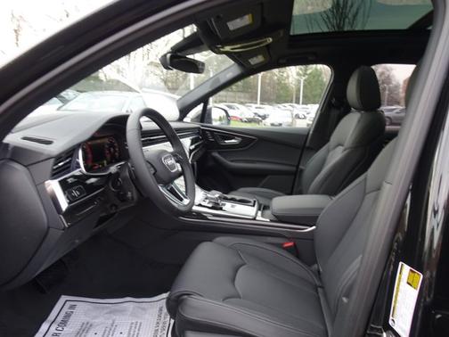 2025 Audi Q7 Prestige