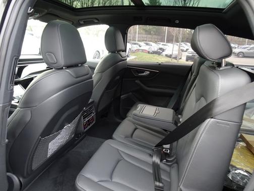 2025 Audi Q7 Prestige