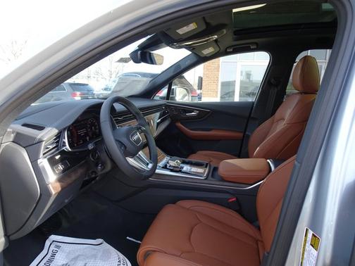 2025 Audi Q7 Prestige