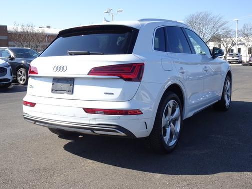 2021 Audi Q5 Premium Plus