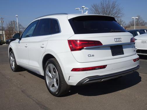 2021 Audi Q5 Premium Plus