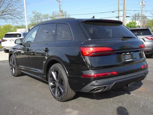 2025 Audi Q7 Prestige