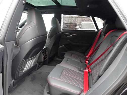 2026 Audi Q8 Prestige