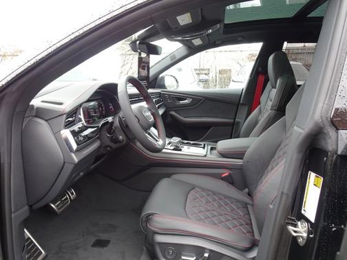 2026 Audi Q8 Prestige