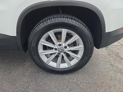 2018 Volkswagen Tiguan Limited 2.0T 4MOTION