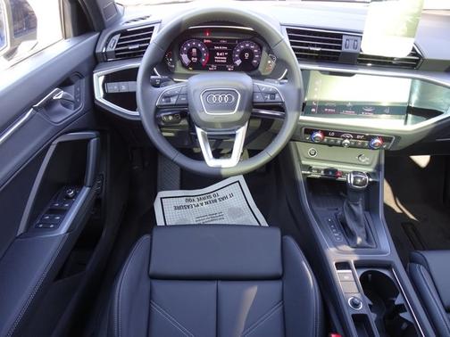 2025 Audi Q3 S line Premium