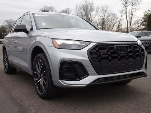 2023 Audi SQ5 Premium Plus