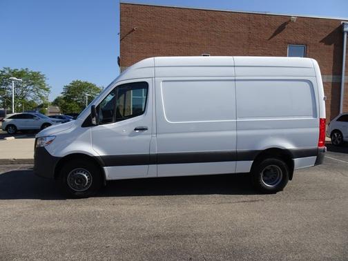 Arctic White 2022 Mercedes-Benz Sprinter 3500XD 3500XD STANDARD R