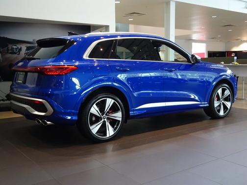 Ultra Blue Metallic 2026 Audi SQ5 Premium Plus