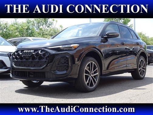 Mythos Black Metallic 2026 Audi Q5 Premium Plus