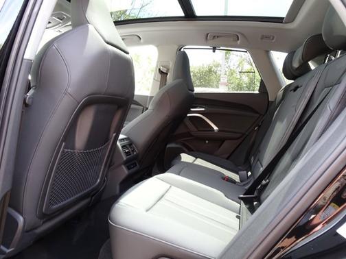 Mythos Black Metallic 2026 Audi Q5 Premium Plus