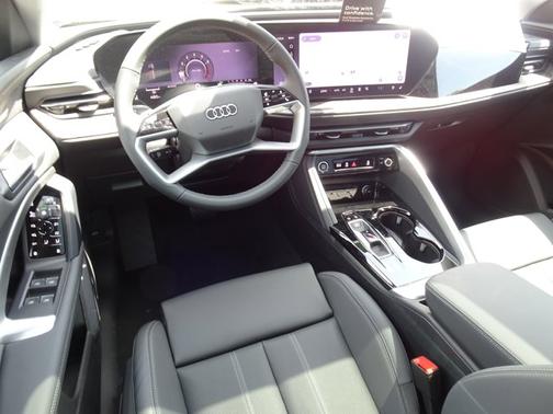 Mythos Black Metallic 2026 Audi Q5 Premium Plus