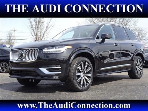 Onyx Black Metallic 2022 Volvo XC90 Inscription