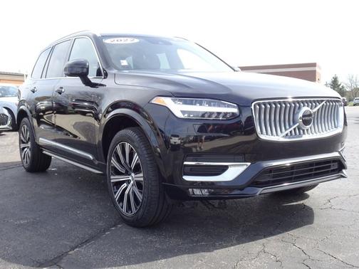 Onyx Black Metallic 2022 Volvo XC90 Inscription