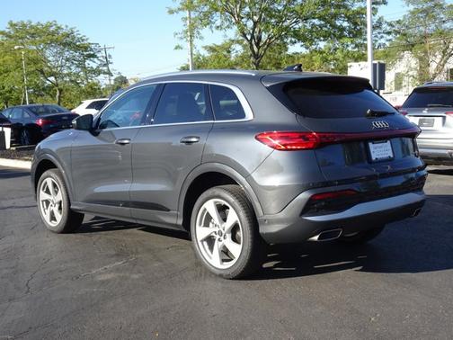 2025 Audi Q5 Premium Plus