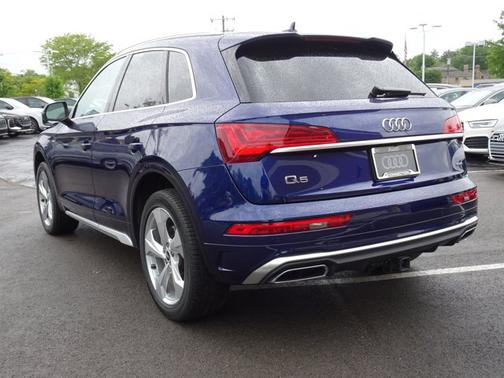 Navarra Blue Metallic 2023 Audi Q5 S line Premium Plus
