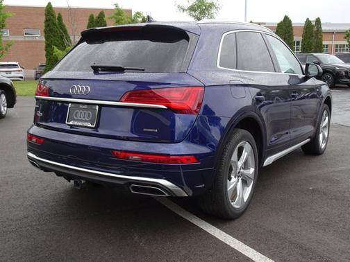 Navarra Blue Metallic 2023 Audi Q5 S line Premium Plus