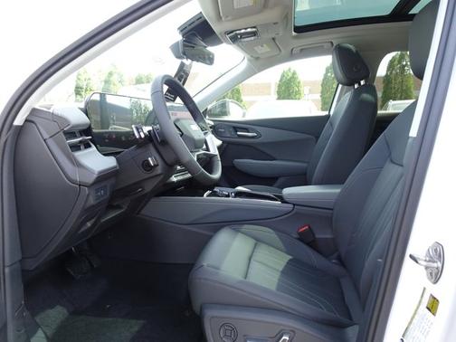 Arkona White 2026 Audi Q3 S line