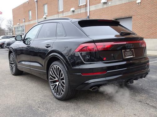 2026 Audi SQ8 Prestige