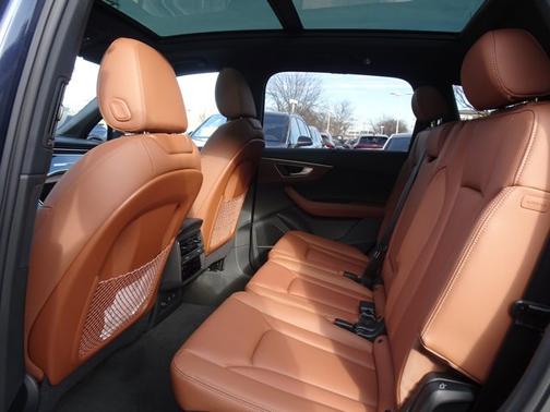 2026 Audi Q7 Premium Plus