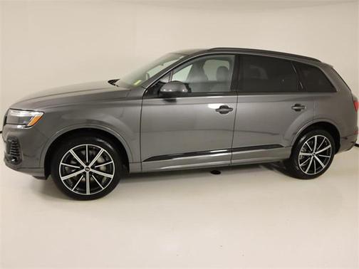 2025 Audi Q7 Premium Plus 45 TFSI quattro Tiptronic