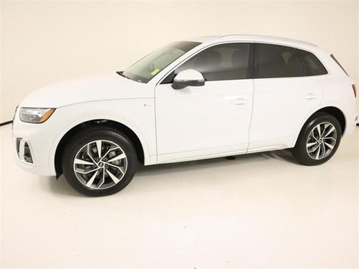 2023 Audi Q5 Premium Plus 45 TFSI S line quattro