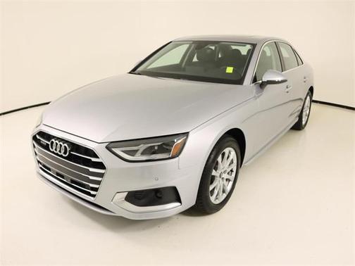 2022 Audi A4 Premium 40 TFSI quattro S tronic
