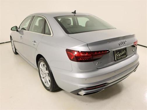 2022 Audi A4 Premium 40 TFSI quattro S tronic