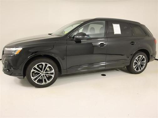 2025 Audi Q7 Premium Plus 45 TFSI quattro Tiptronic