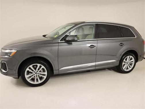 2025 Audi Q7 Premium Plus 55 TFSI quattro Tiptronic