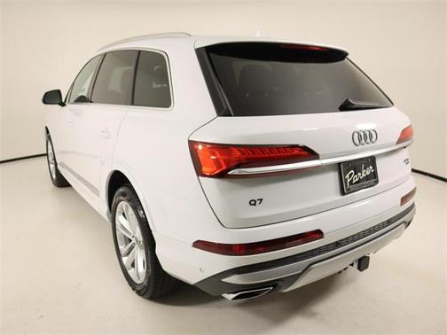 2025 Audi Q7 Premium Plus 55 TFSI quattro Tiptronic