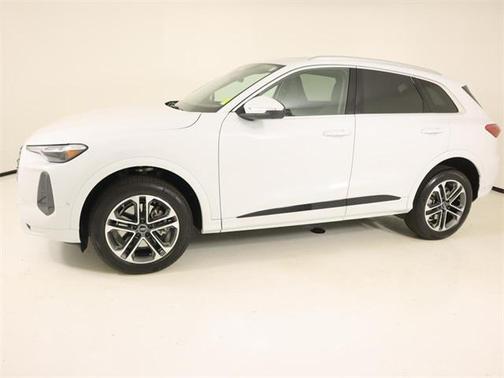 2025 Audi Q5 Premium Plus TFSI quattro S tronic