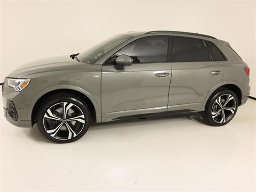 2023 Audi Q3 Premium Plus 45 TFSI S line quattro Tiptronic