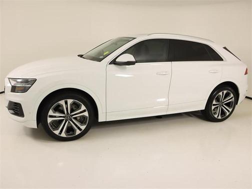 2022 Audi Q8 Prestige 55 TFSI quattro Tiptronic