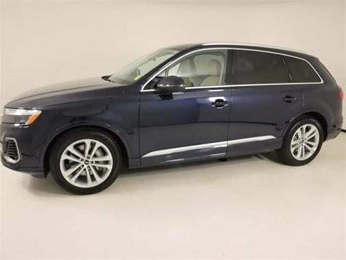 2025 Audi Q7 Premium Plus 55 TFSI quattro Tiptronic