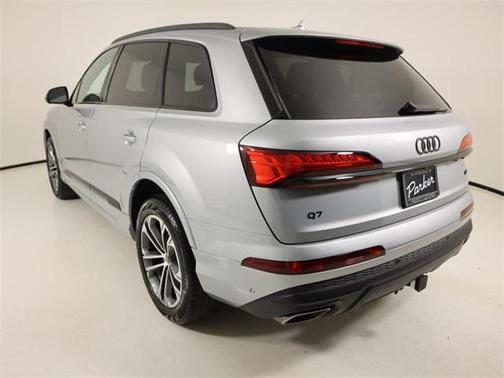 2025 Audi Q7 Premium Plus 45 TFSI quattro Tiptronic