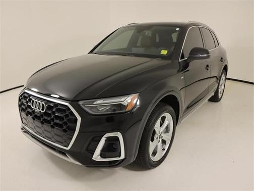 2023 Audi Q5 S line Premium Plus