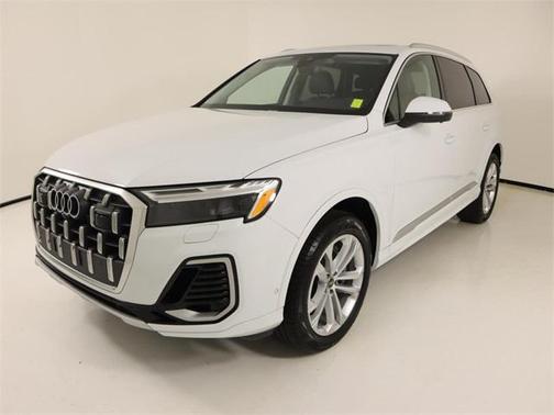 2025 Audi Q7 Premium Plus 55 TFSI quattro Tiptronic